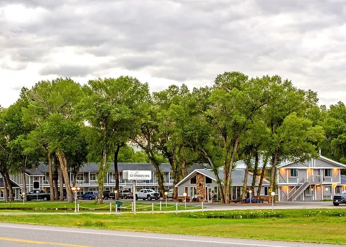 The Gunnison Inn At Dos Rios Golf Course